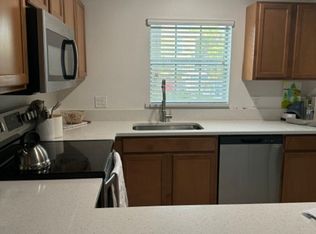 9085 Gervais Cir APT 704, Naples, FL 34120