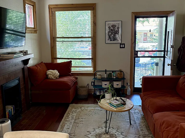 2752 N Lafayette St — Photo 15