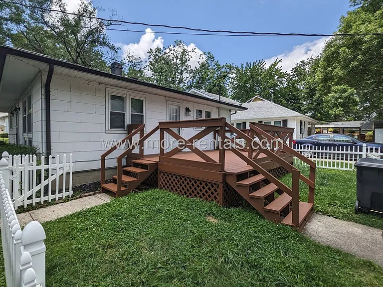 398 Collingwood Ave — Photo 16