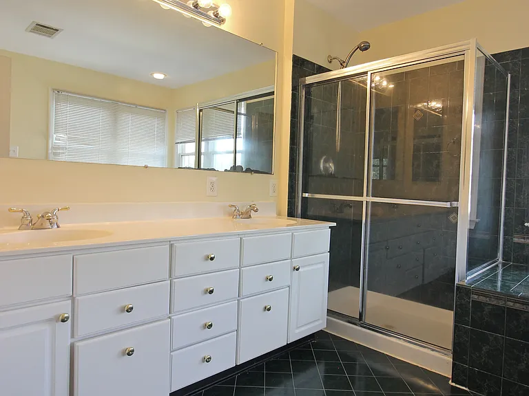 11799 Valley Ridge Cir — Photo 34
