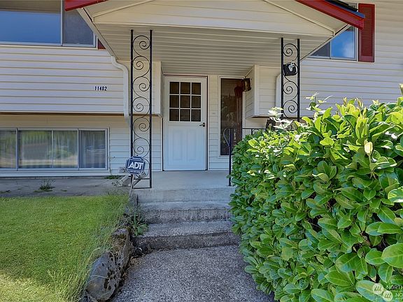 3rd image of 11402 107th Street SW