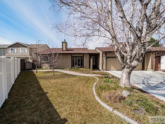 3rd image of 2144 Pend Oreille Cir