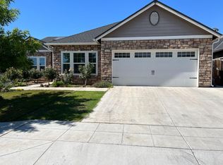 5428 W Brown Ave, Fresno, CA 93722