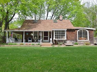 99 Old Country Rd, East Quogue, NY 11942