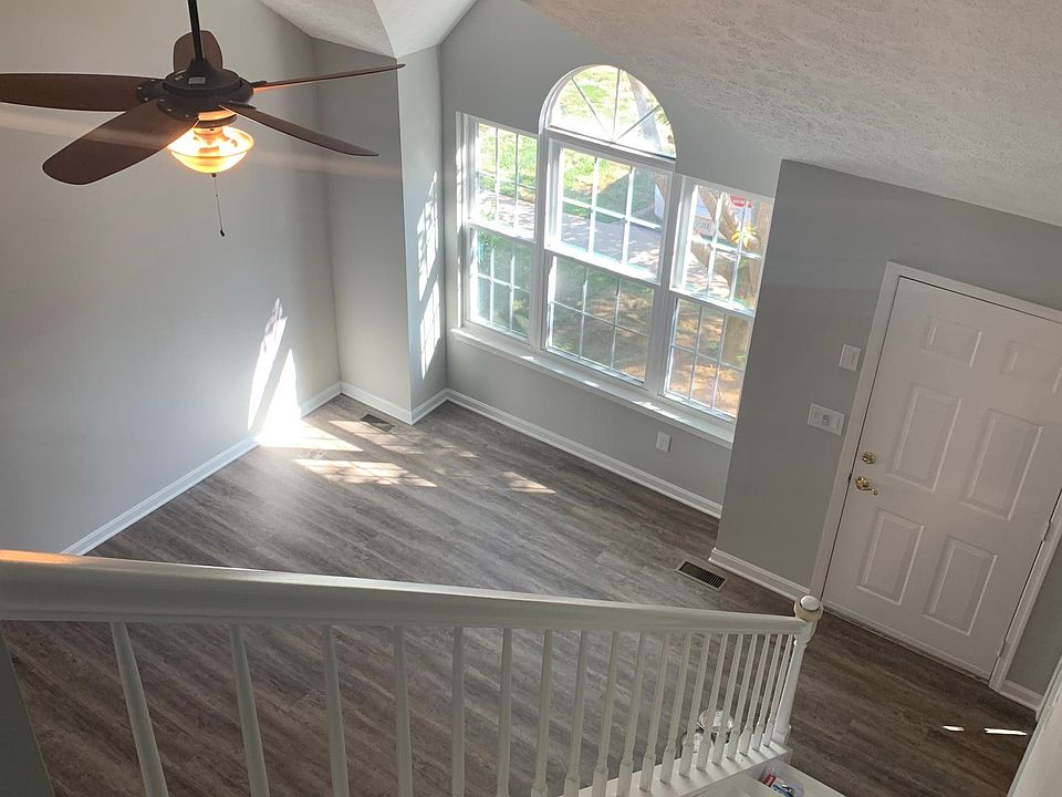 1st image of 432 Ellis Ln