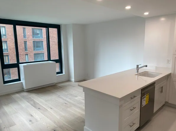 1 Irving Place image 8 of 29