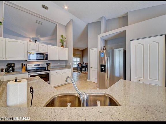2nd image of 3580 Deer Lakes Dr
