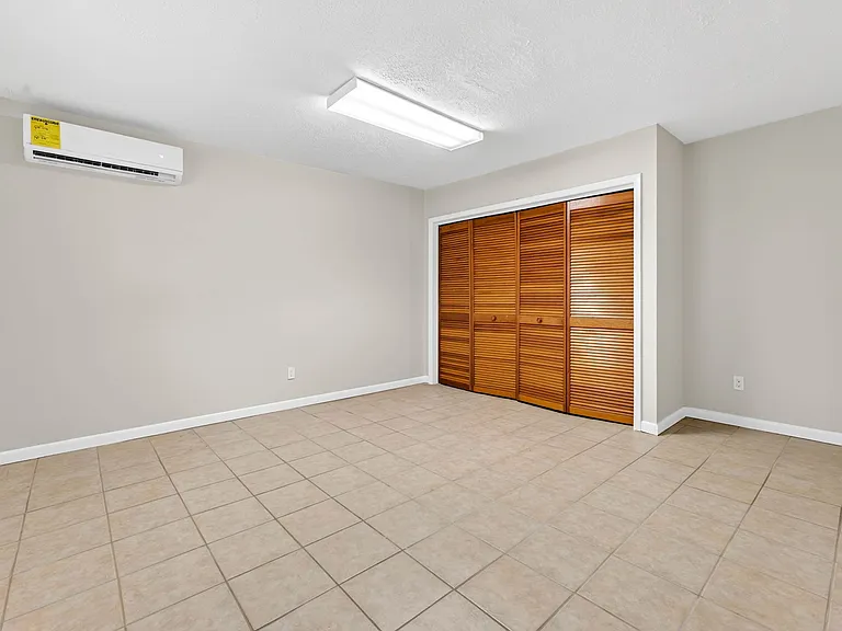 3707 W Gray St #2 — Photo 8