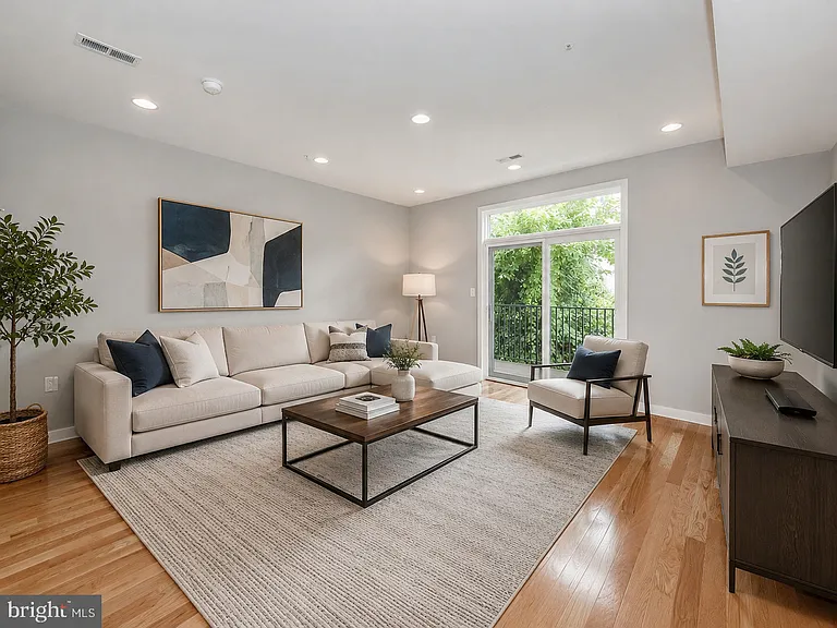 1735 Brandywine St #2 — Photo 1