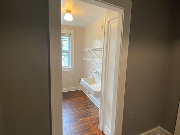 kitchen, cleaning stove