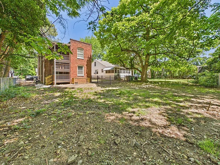 1703 Oakdale Ave #B — Photo 37