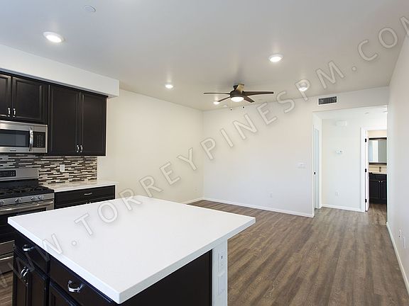 3rd image of 5968-78 Lauretta St #5976