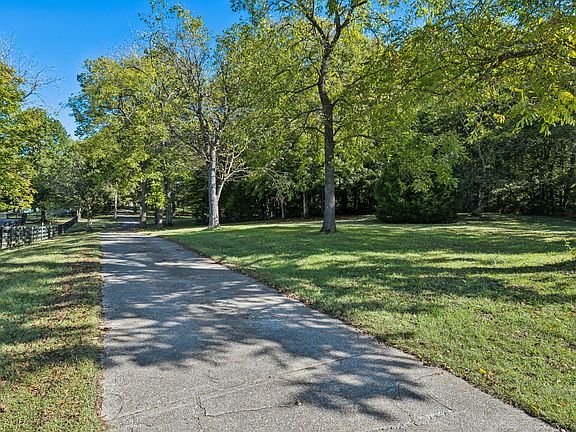 5th image of 4216 Crowder Rd