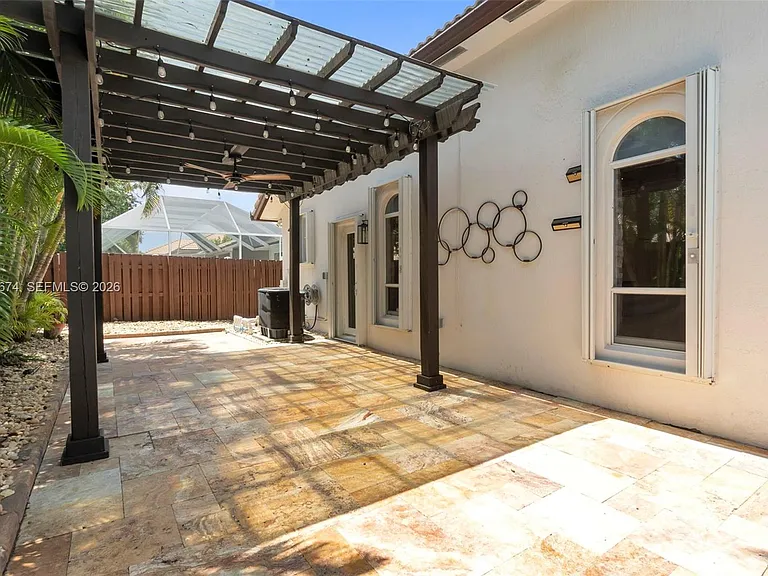 13746 NW 21st St — Photo 33