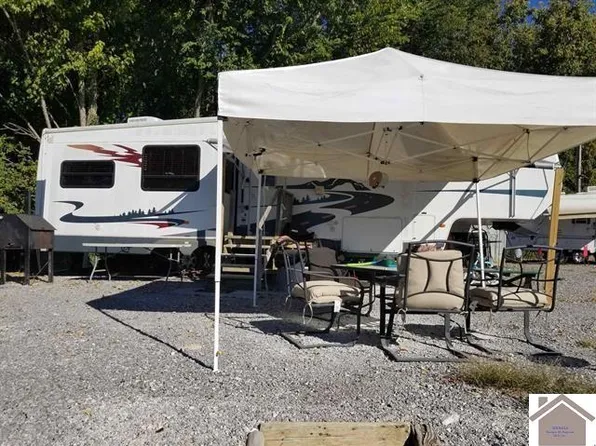 990 River Rd, Smithland, KY 42081