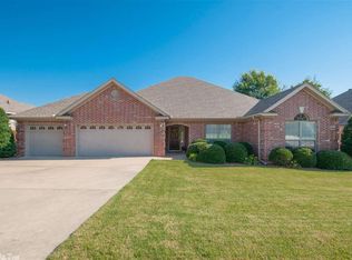 141 Orleans Dr, Maumelle, AR 72113
