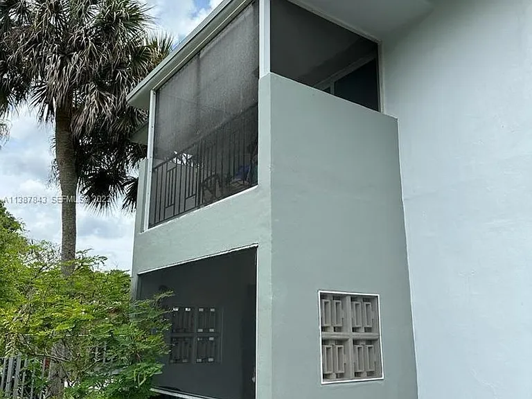 500 E Country Club Cir — Photo 14