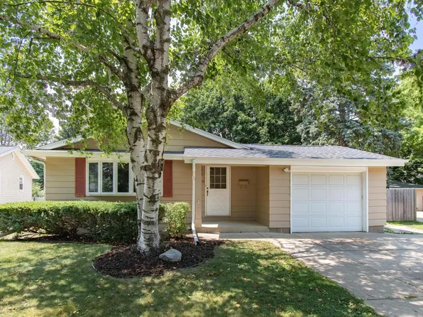 7008 46th AVENUE, Kenosha, WI 53142