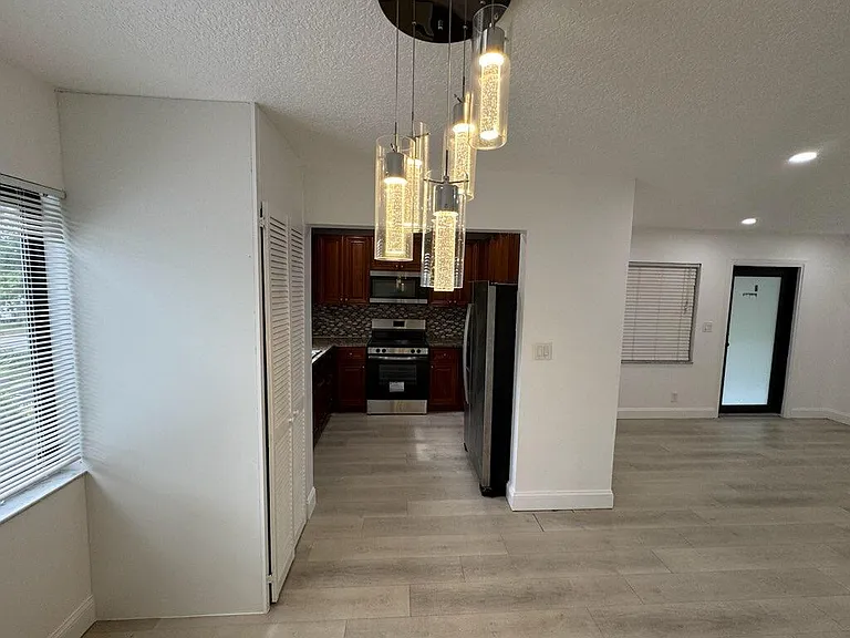 11660 NW 45th St #1-4 — Photo 6