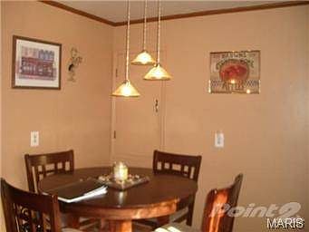 5th image of 1473 Kew Gardens Dr