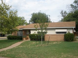 821 Dickens Dr, Waco, TX 76710