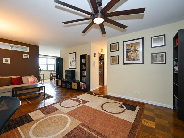 61-20 Grand Central Parkway image 4 of 28