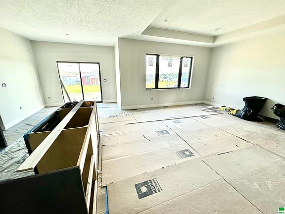 4th image of 6814 Brookside Dr