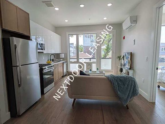 3rd image of 40 Lembeck Ave #201M