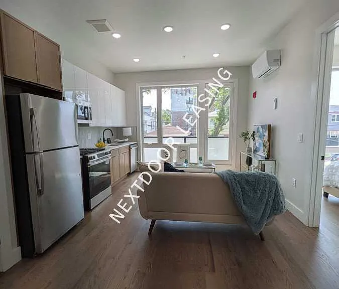 40 Lembeck Ave #201M — Photo 3