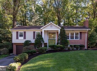 7119 Devonshire Rd, Alexandria, VA 22307