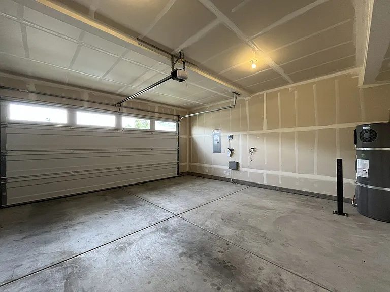 2095 S Heather St — Photo 40