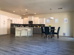 2218 W Oyer Ln, Phoenix, AZ 85085