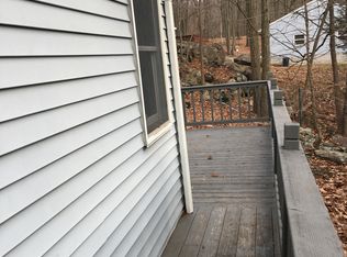 107 Vermont Trl, Hopatcong, NJ 07843