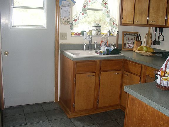 5th image of 2409 Adams Ave