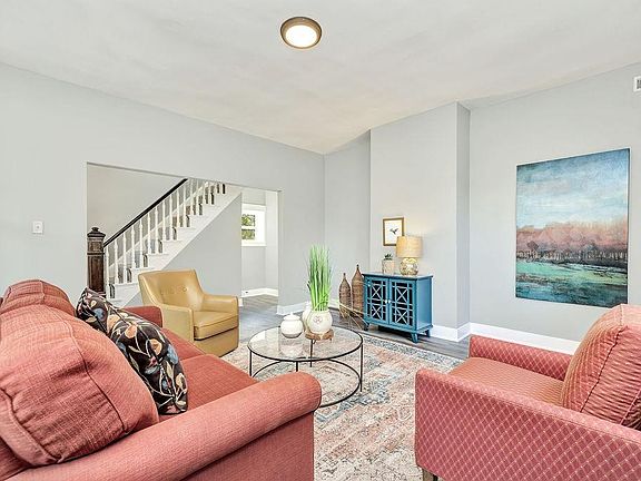 4th image of 6025 Woodmont Ave