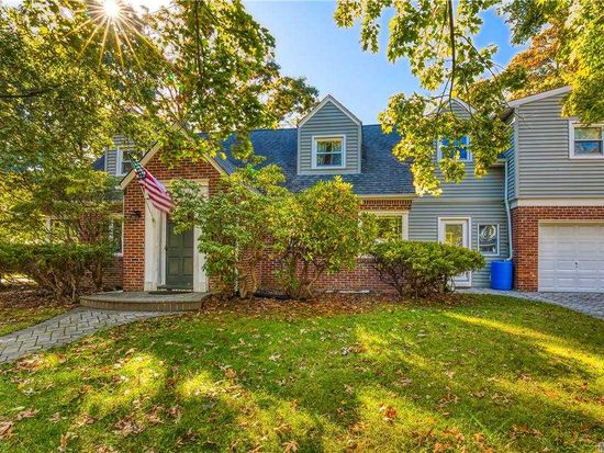 601 Pine Dr Bay Shore Ny 11706 Zillow