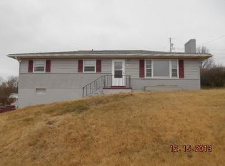 1241 Lewis St, Maysville, KY 41056
