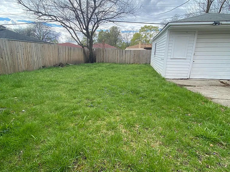 20509 Faust Ave — Photo 20