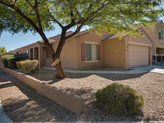 3rd image of 23973 W Hidalgo Ave