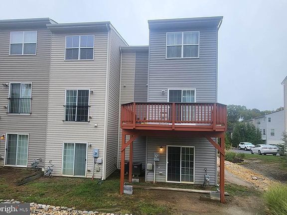 5th image of 510 Woodstream Cir