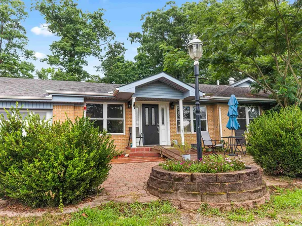 6946 Us Highway 71 S, Cove, AR 71937
