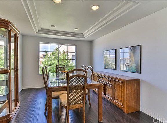 4th image of 1634 Prospect Ave