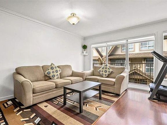 3rd image of 12738 66th Ave #40