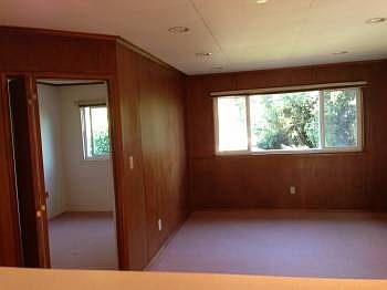 2nd image of 620 Circle Dr