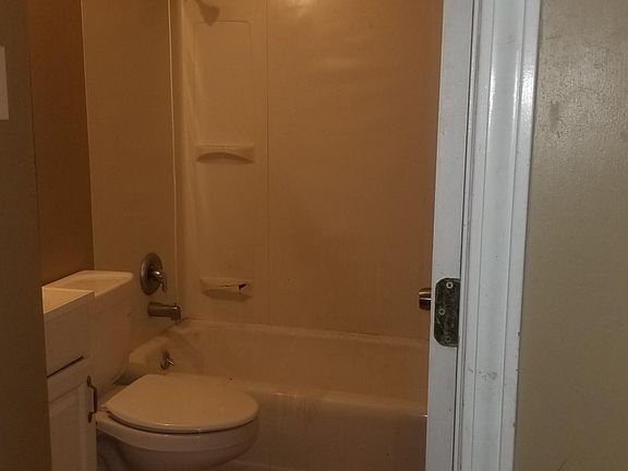 5th image of 10192 Baron Dr