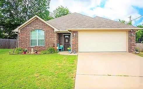 3 bed, 1450 sqft, $1,795 — Photo 1