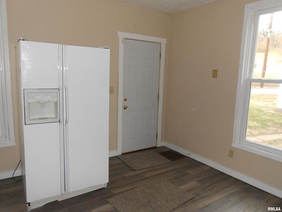 4th image of 2144 W 5th St