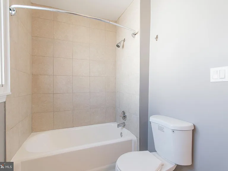 3138 Tilton St — Photo 24