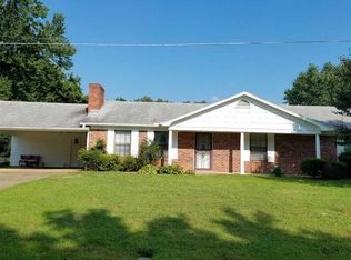 34 Hickory Hills Dr, Jackson, TN 38305