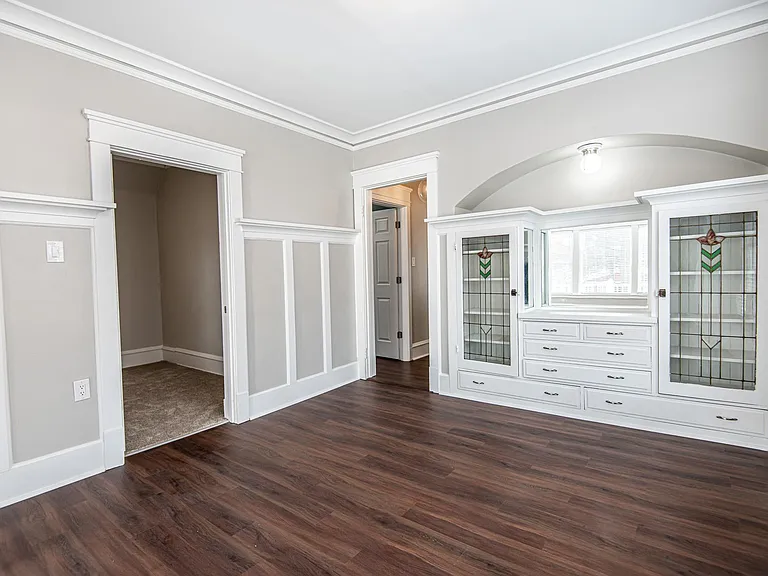 1028 E Pearson St — Photo 18